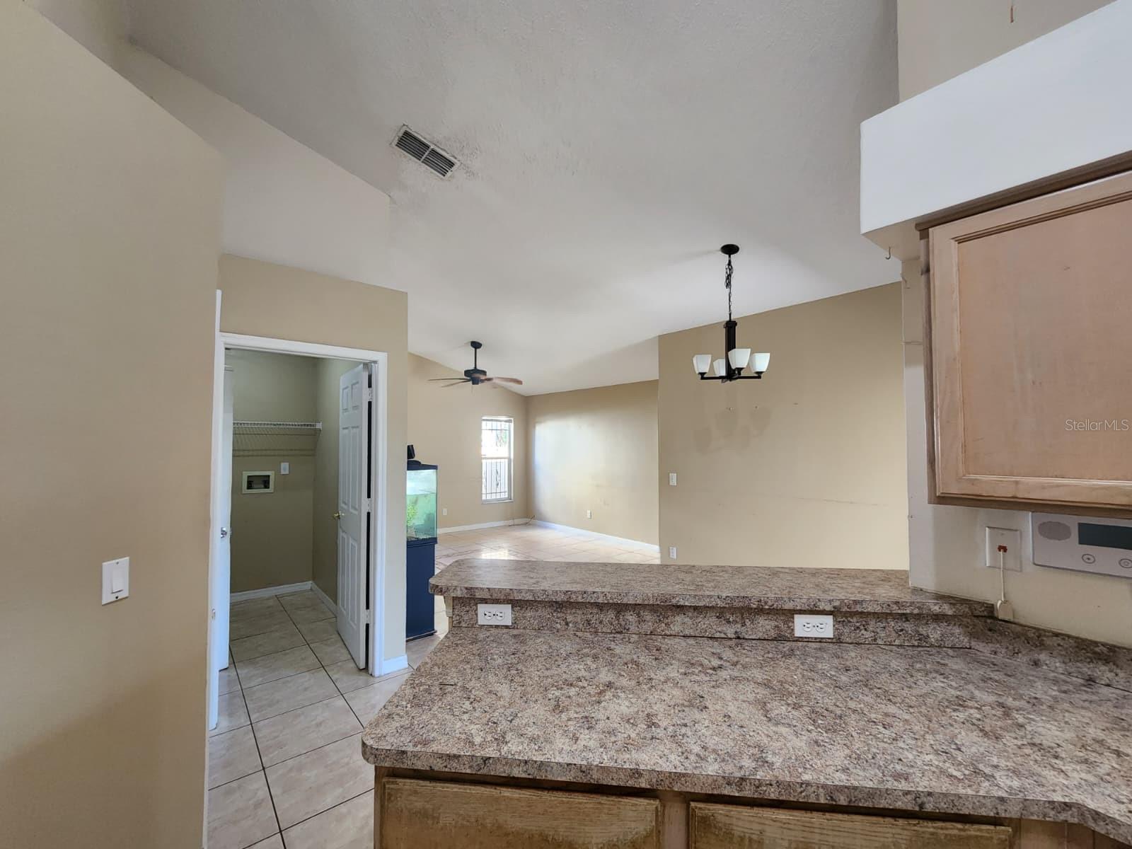 COUNTRY RUN - Residential