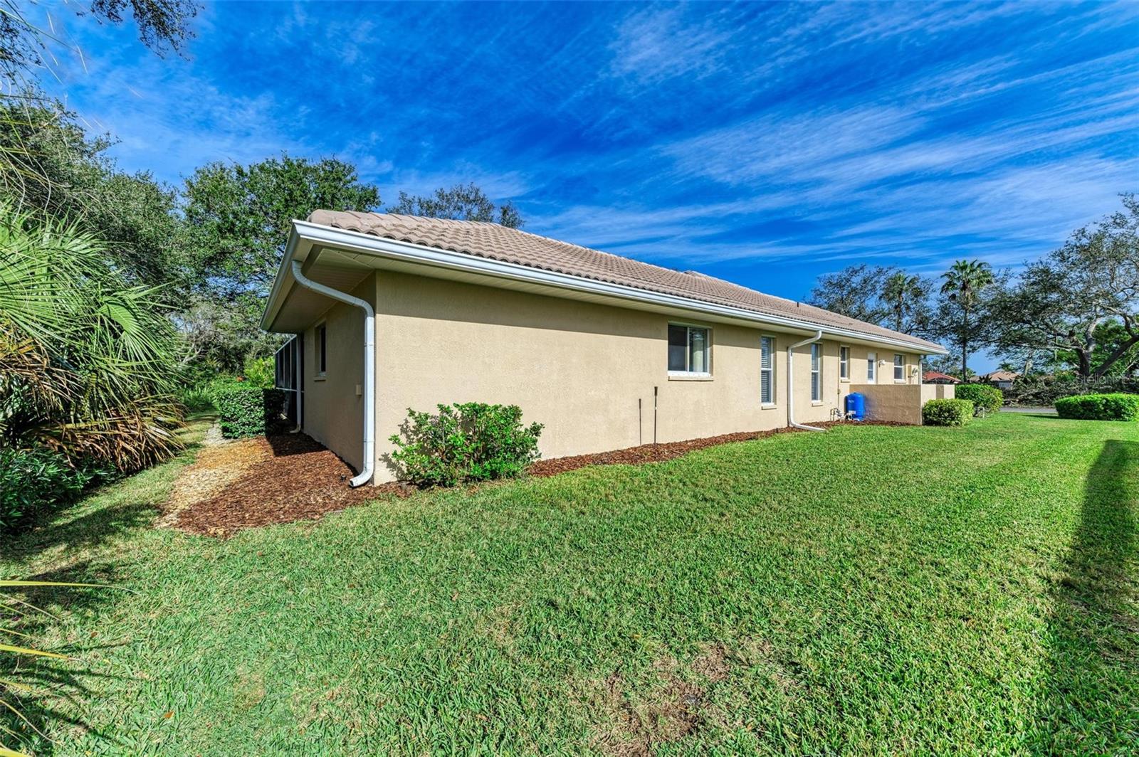 601 LAKESCENE DRIVE
