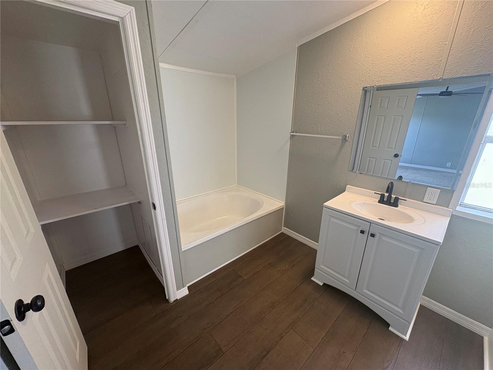 WOODS RANCHING & FARMING TRACTS - Residential