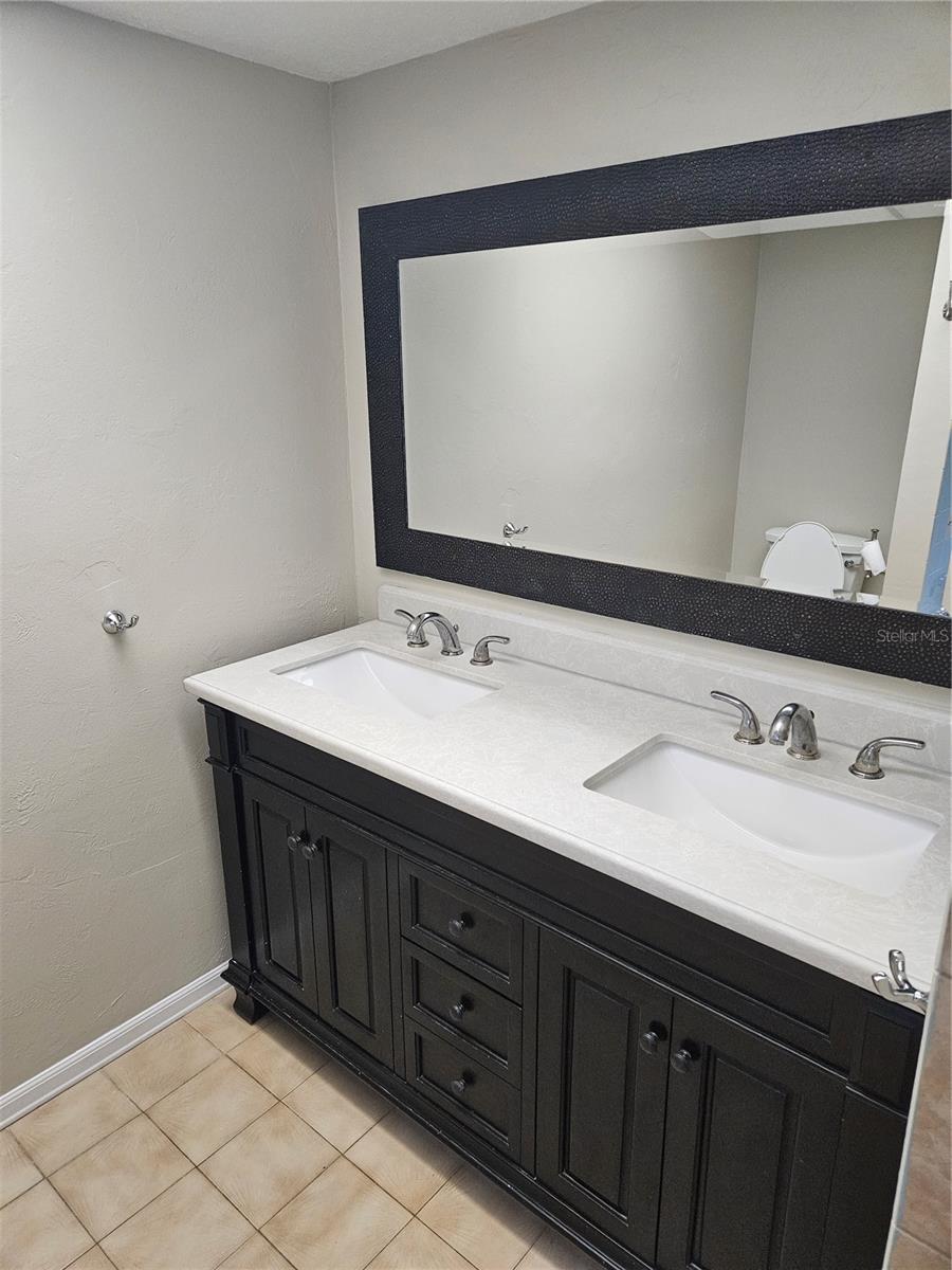 BISHOP REP - Residential Lease