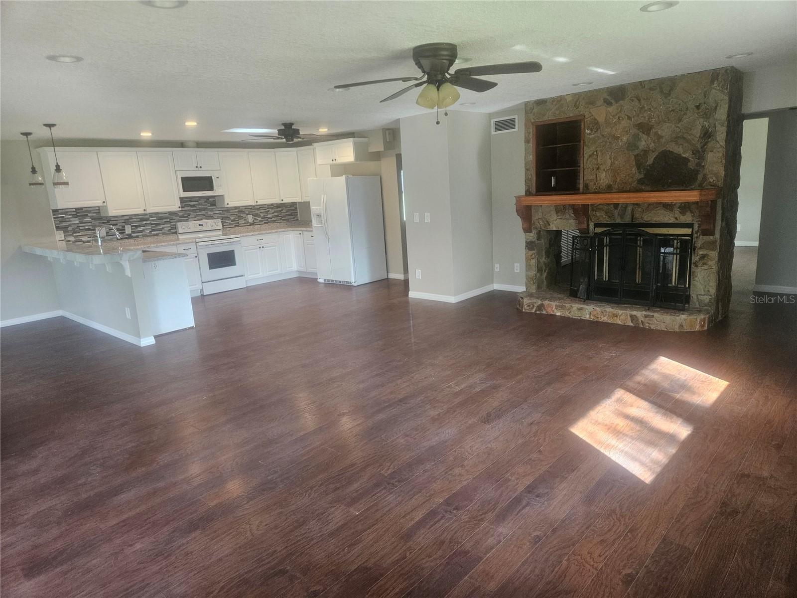 BISHOP REP - Residential Lease