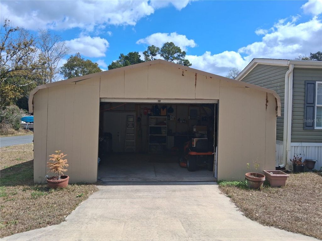 Photo of 9170 Dan Lynn Street, Brooksville, FL 34601 (MLS # G5108881)