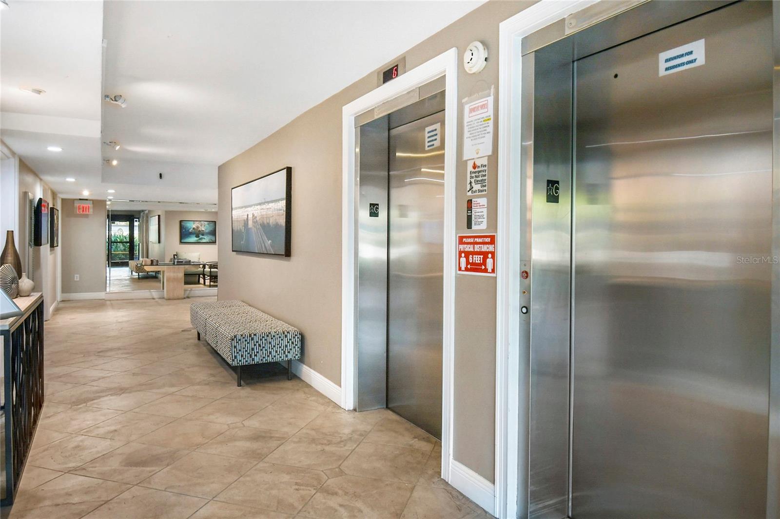 POINTE ON MIDNIGHT PASS - Residential