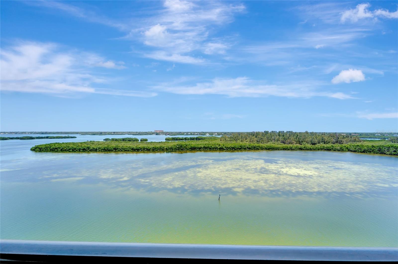 POINTE ON MIDNIGHT PASS - Residential