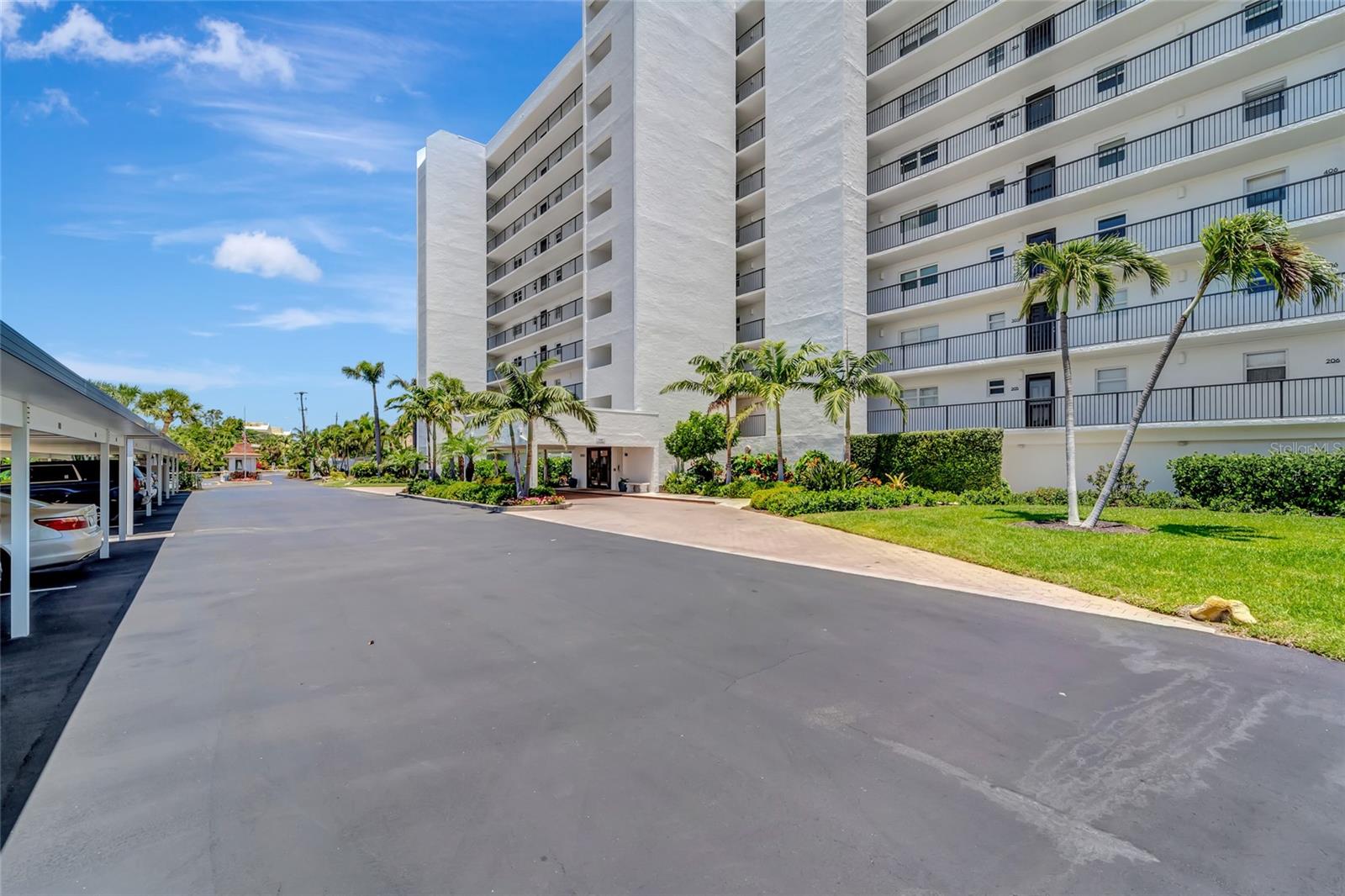 POINTE ON MIDNIGHT PASS - Residential