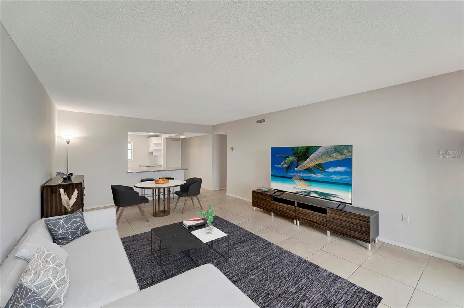 POINTE ON MIDNIGHT PASS - Residential