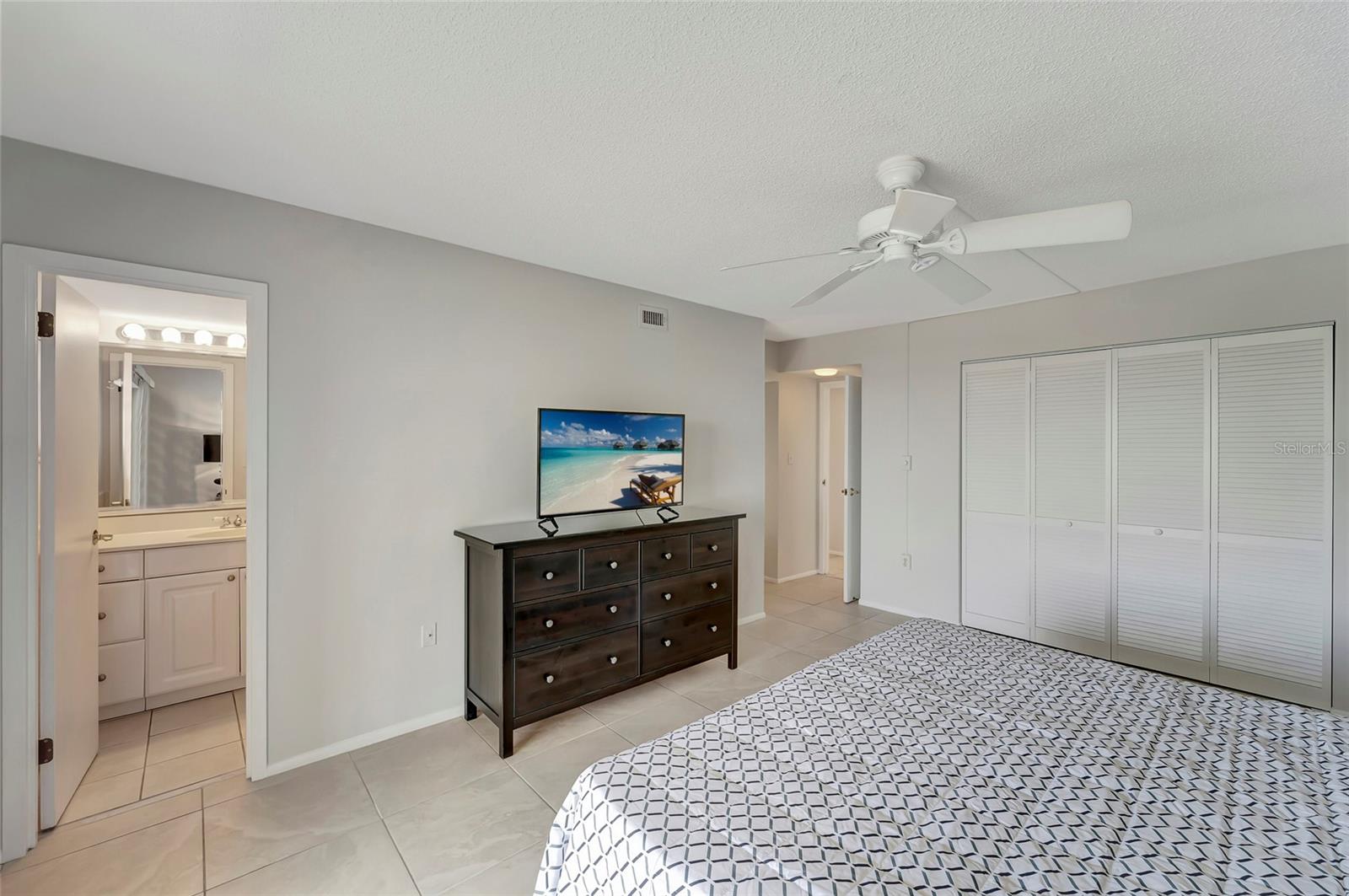 POINTE ON MIDNIGHT PASS - Residential