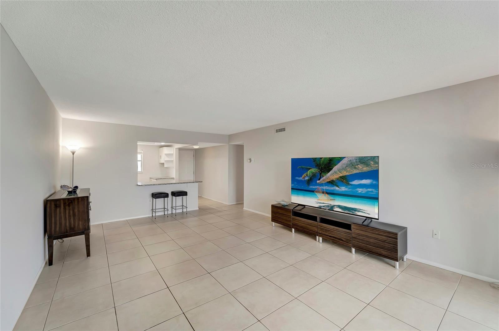 POINTE ON MIDNIGHT PASS - Residential