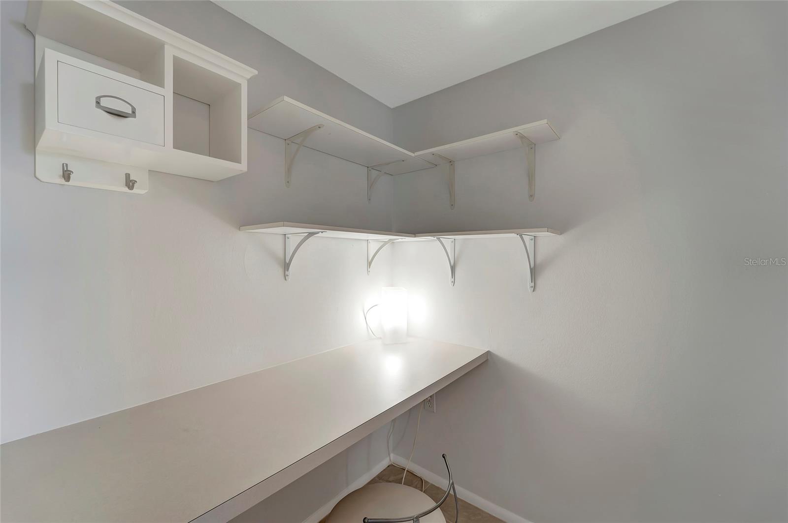 POINTE ON MIDNIGHT PASS - Residential