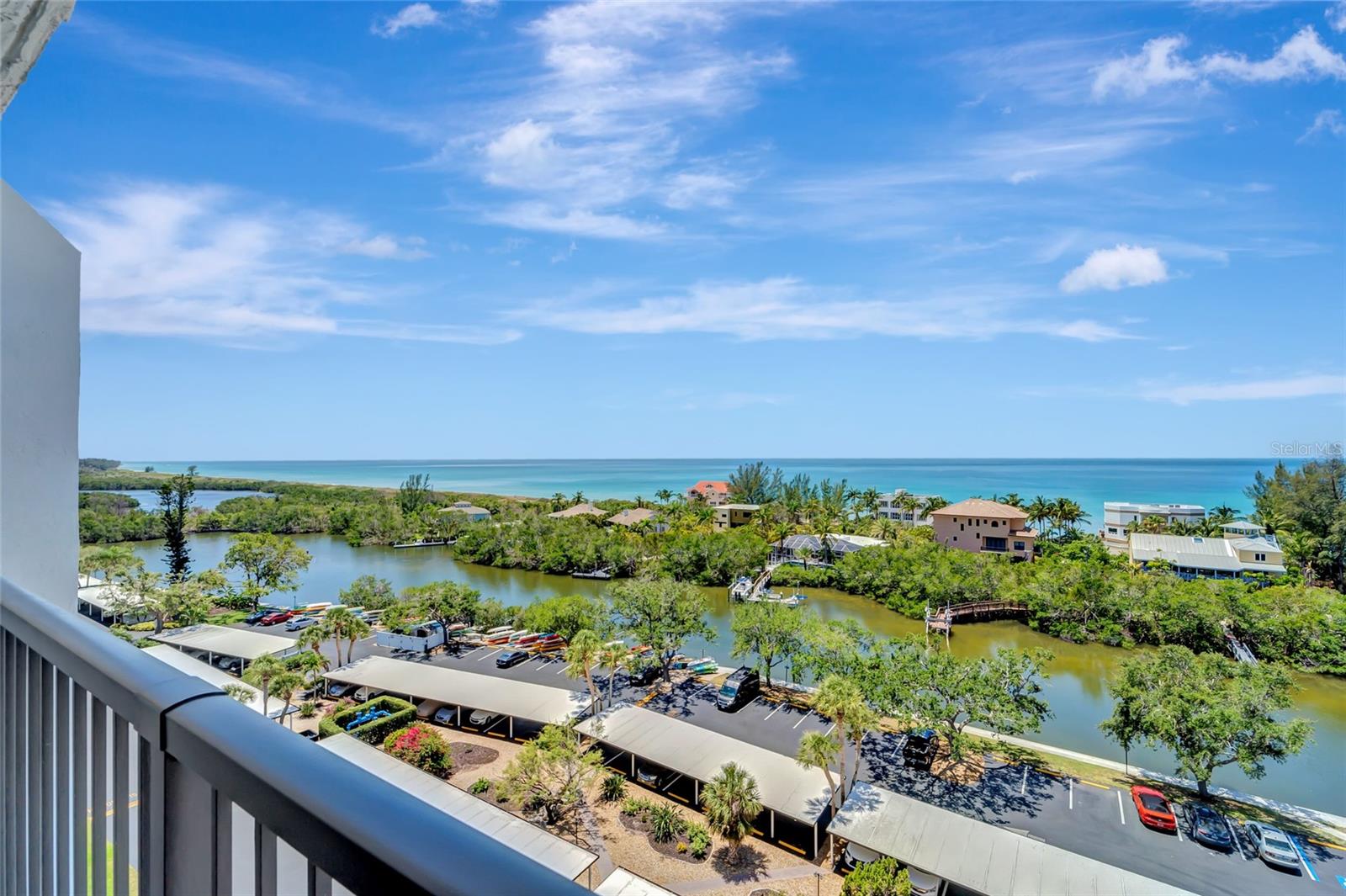 POINTE ON MIDNIGHT PASS - Residential