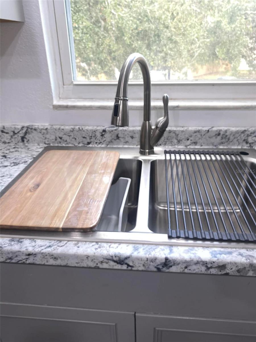 HAWTHORNE VILLAGE - Residential