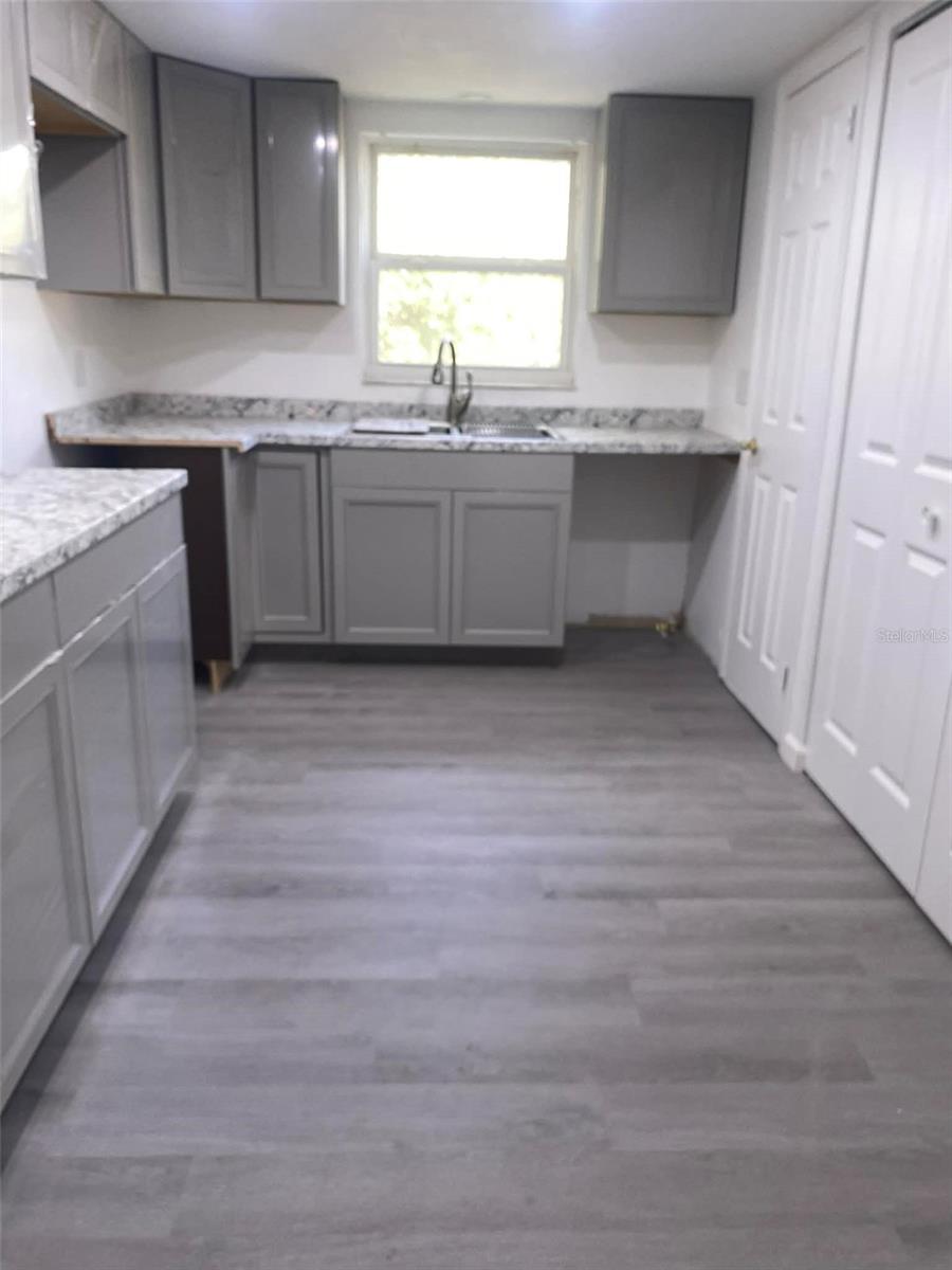 HAWTHORNE VILLAGE - Residential