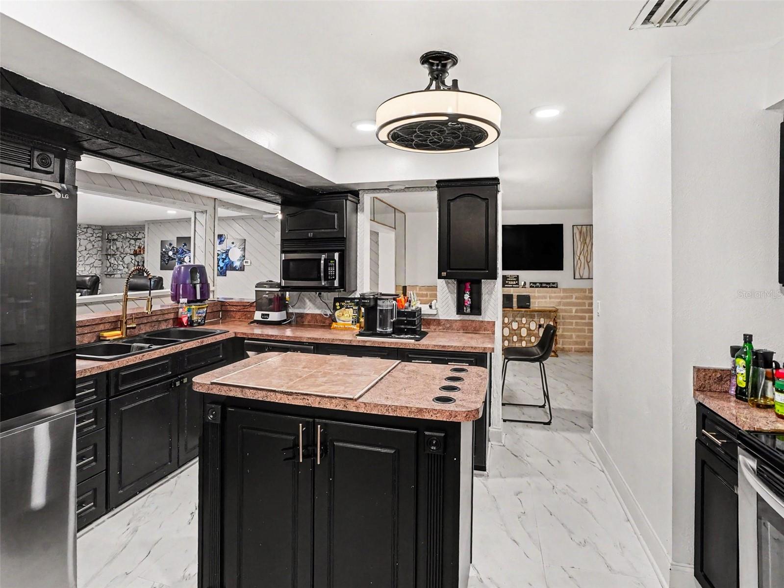 CLEAR LAKE COVE - Residential