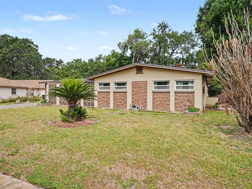 Photo of 1162 Coretta Way, Orlando, FL 32805 (MLS # O6405705)