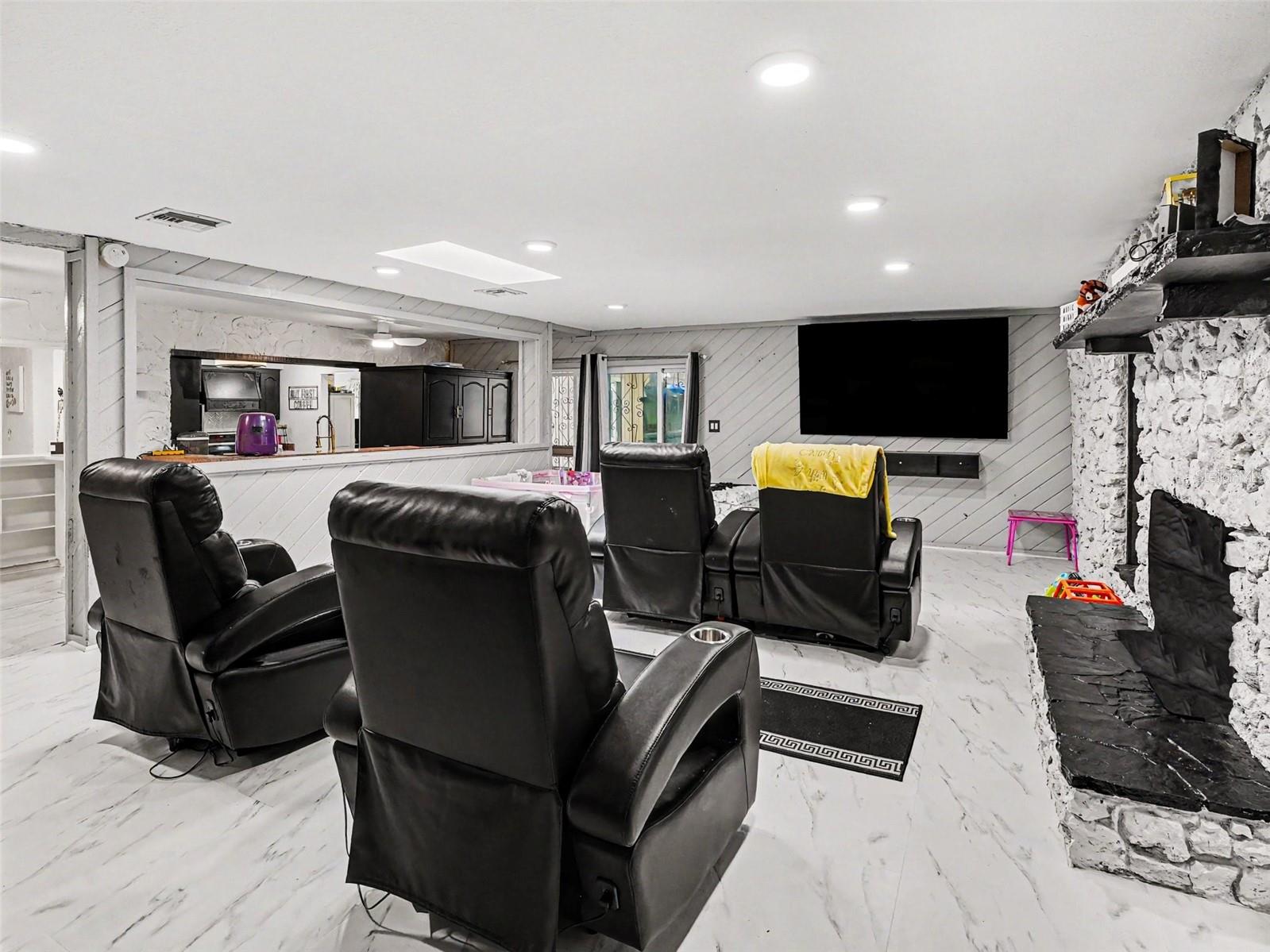 CLEAR LAKE COVE - Residential
