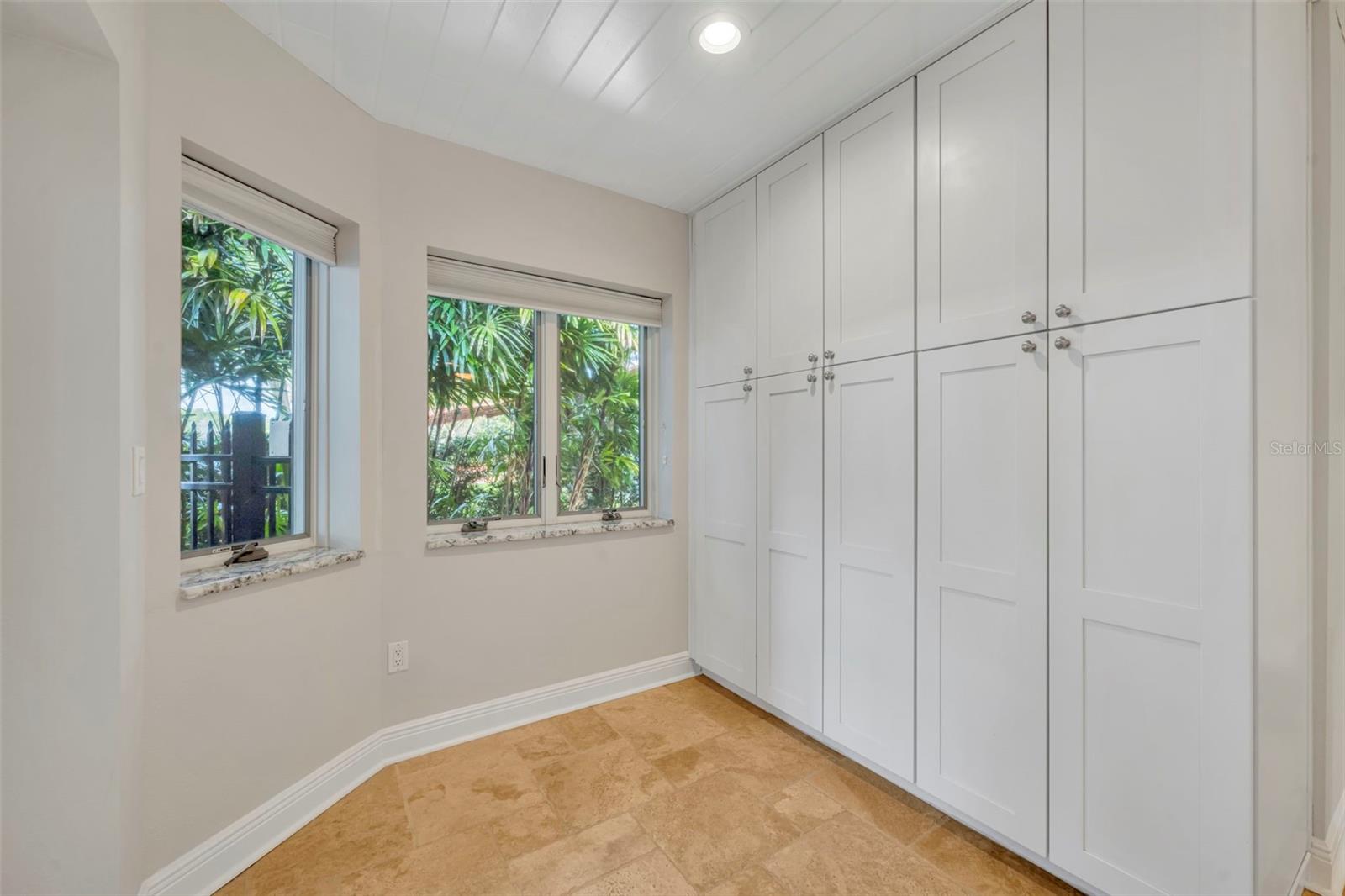 ROSE ISLE SEC 01 - Residential