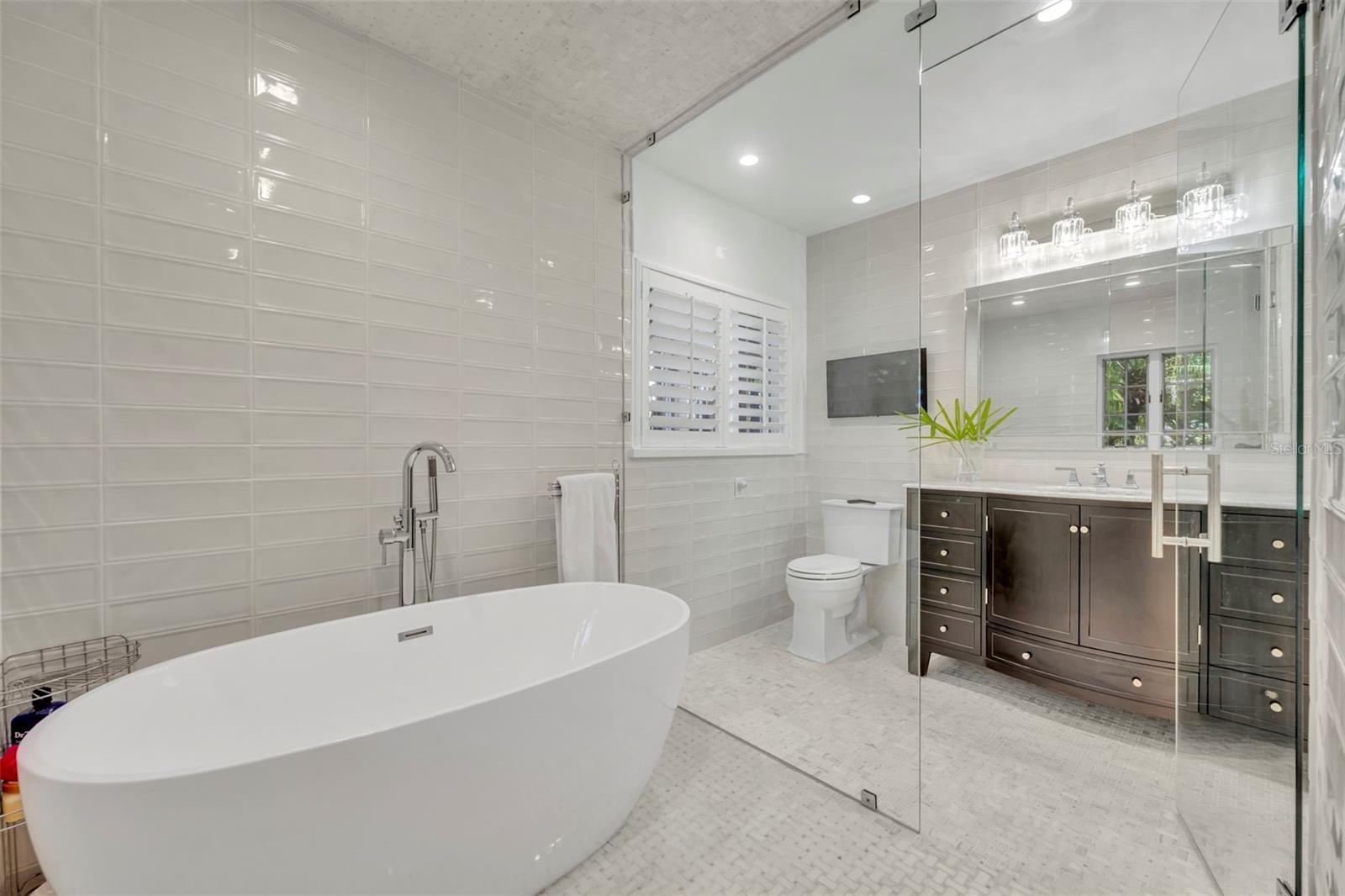 ROSE ISLE SEC 01 - Residential