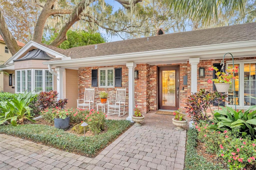 Photo of 1416 Lake Shore Drive, Orlando, FL 32803 (MLS # O6391551)