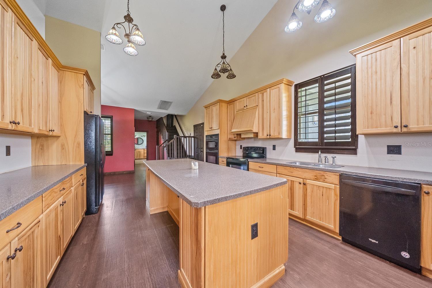 POMELLO PARK CONTINUED - Residential