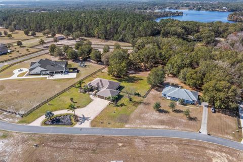 A home in EUSTIS