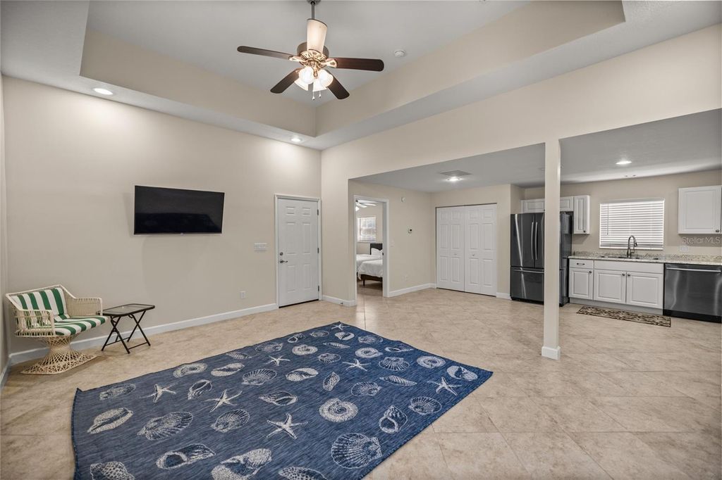 listing image 85