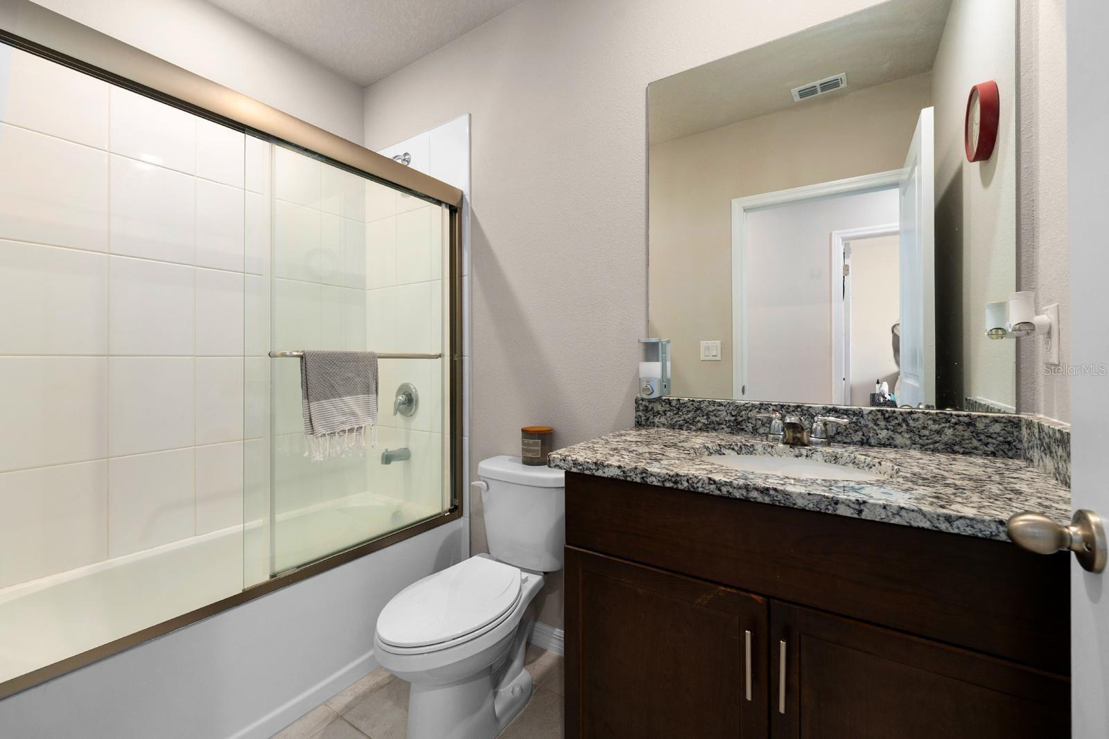 C8J / LANTANA GROV - Residential