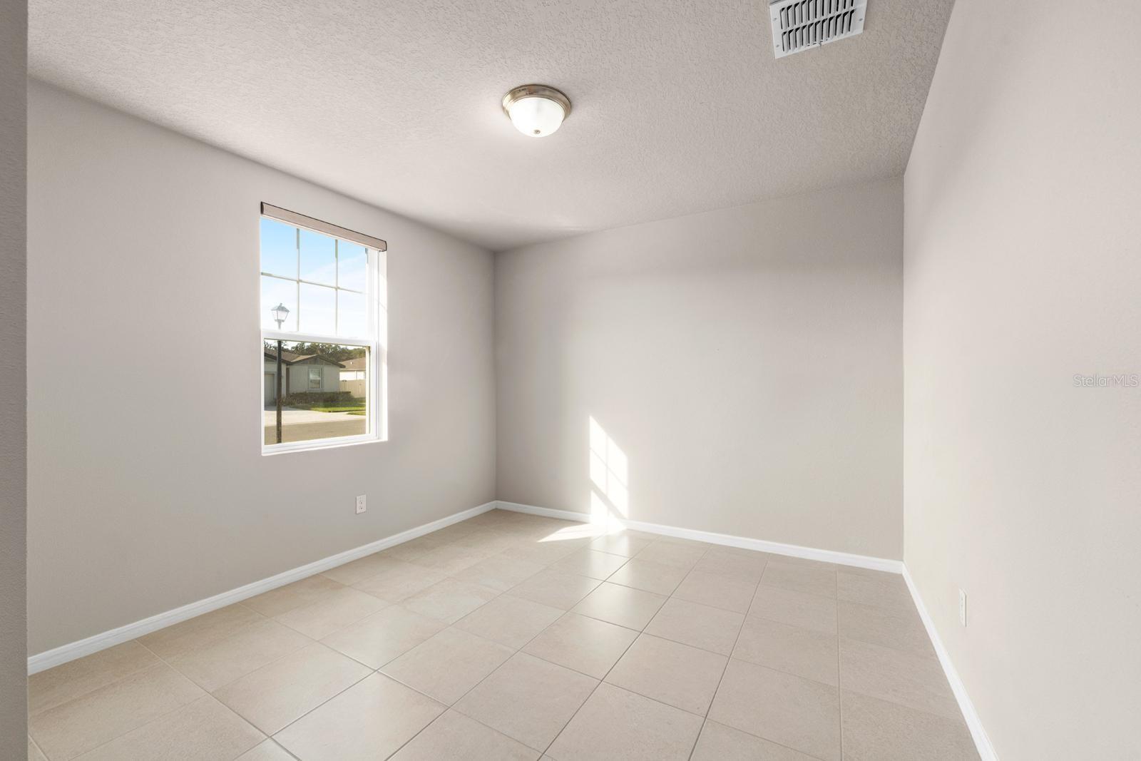 C8J / LANTANA GROV - Residential