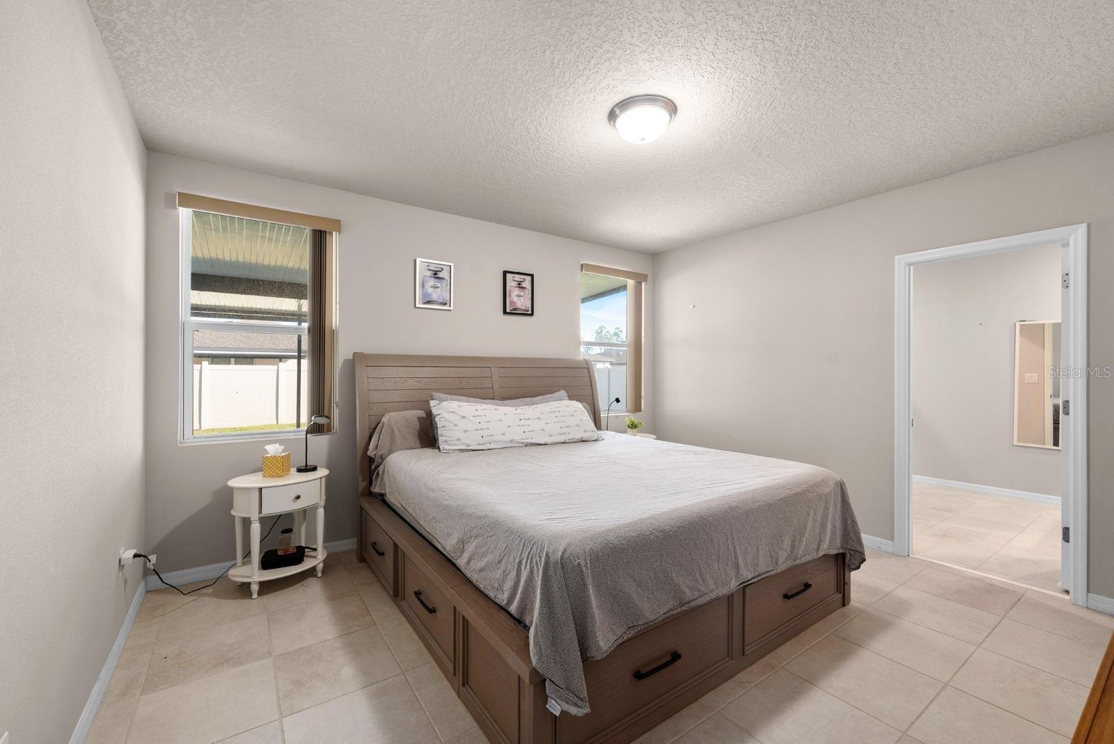 C8J / LANTANA GROV - Residential