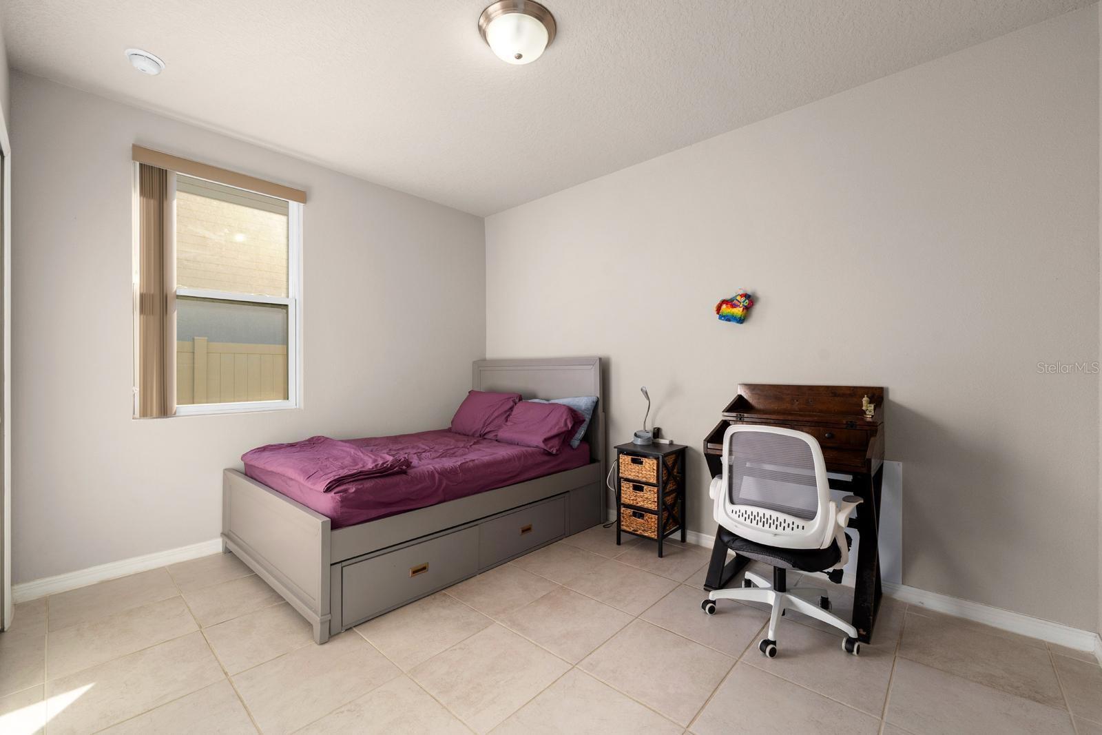 C8J / LANTANA GROV - Residential