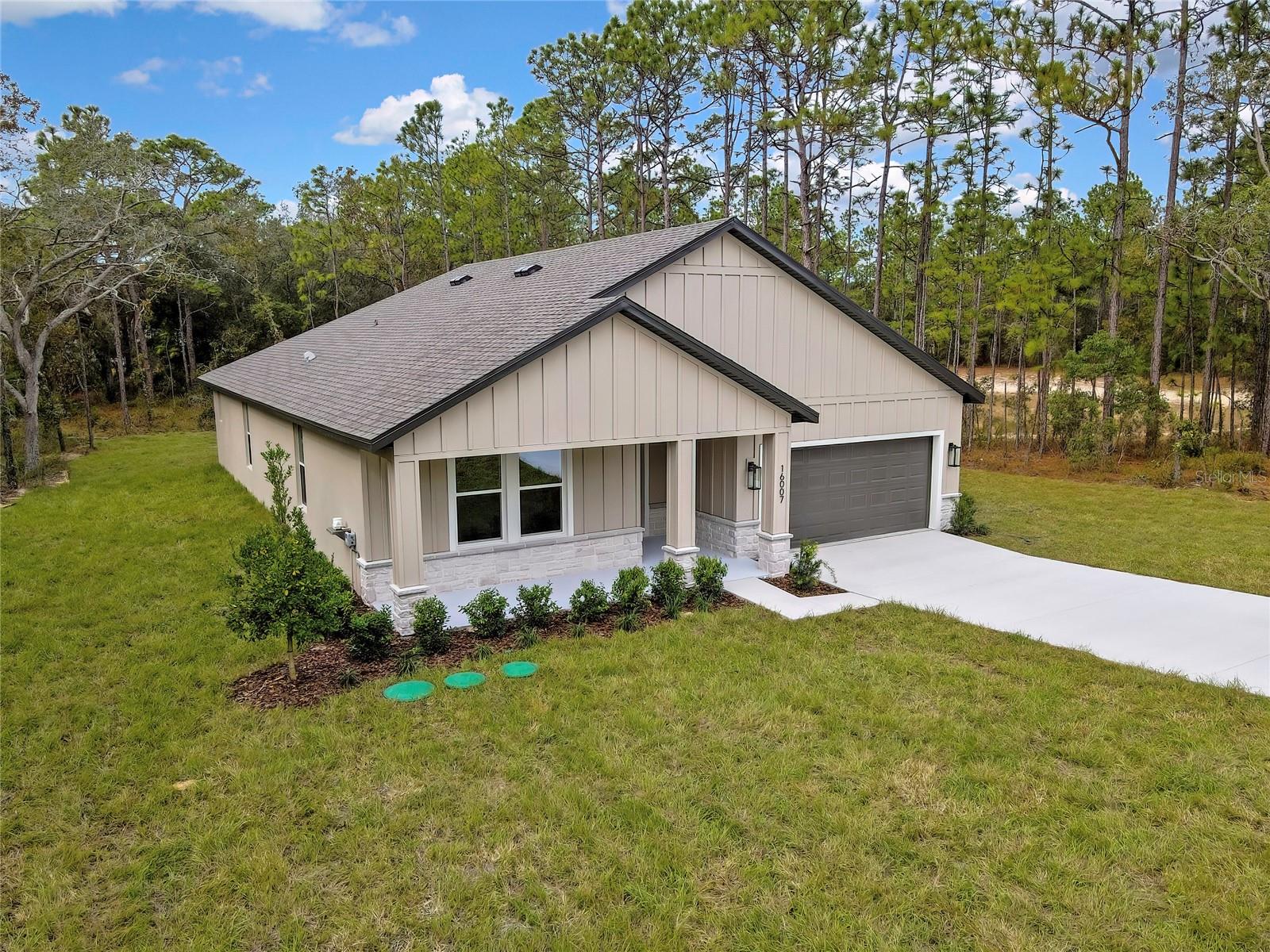 ROYAL HIGHLANDS - Residential