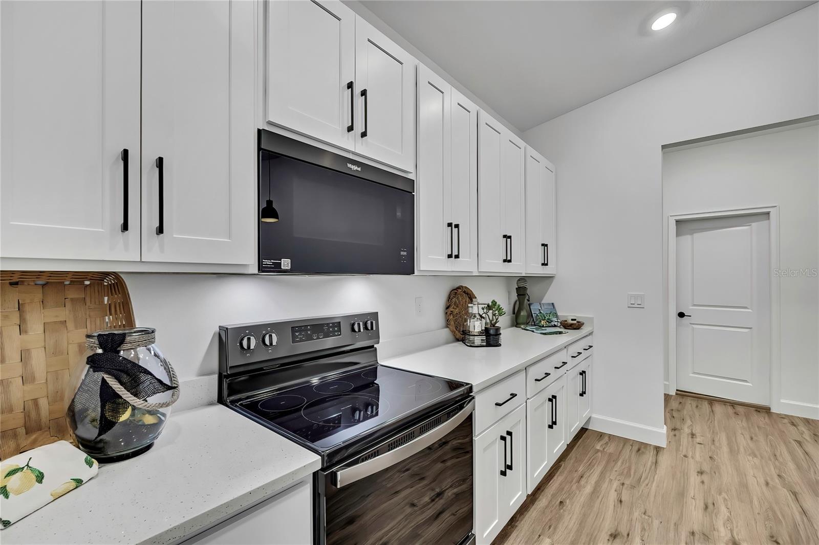 ROYAL HIGHLANDS - Residential