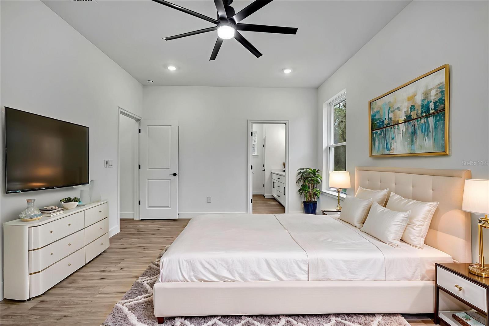 ROYAL HIGHLANDS - Residential