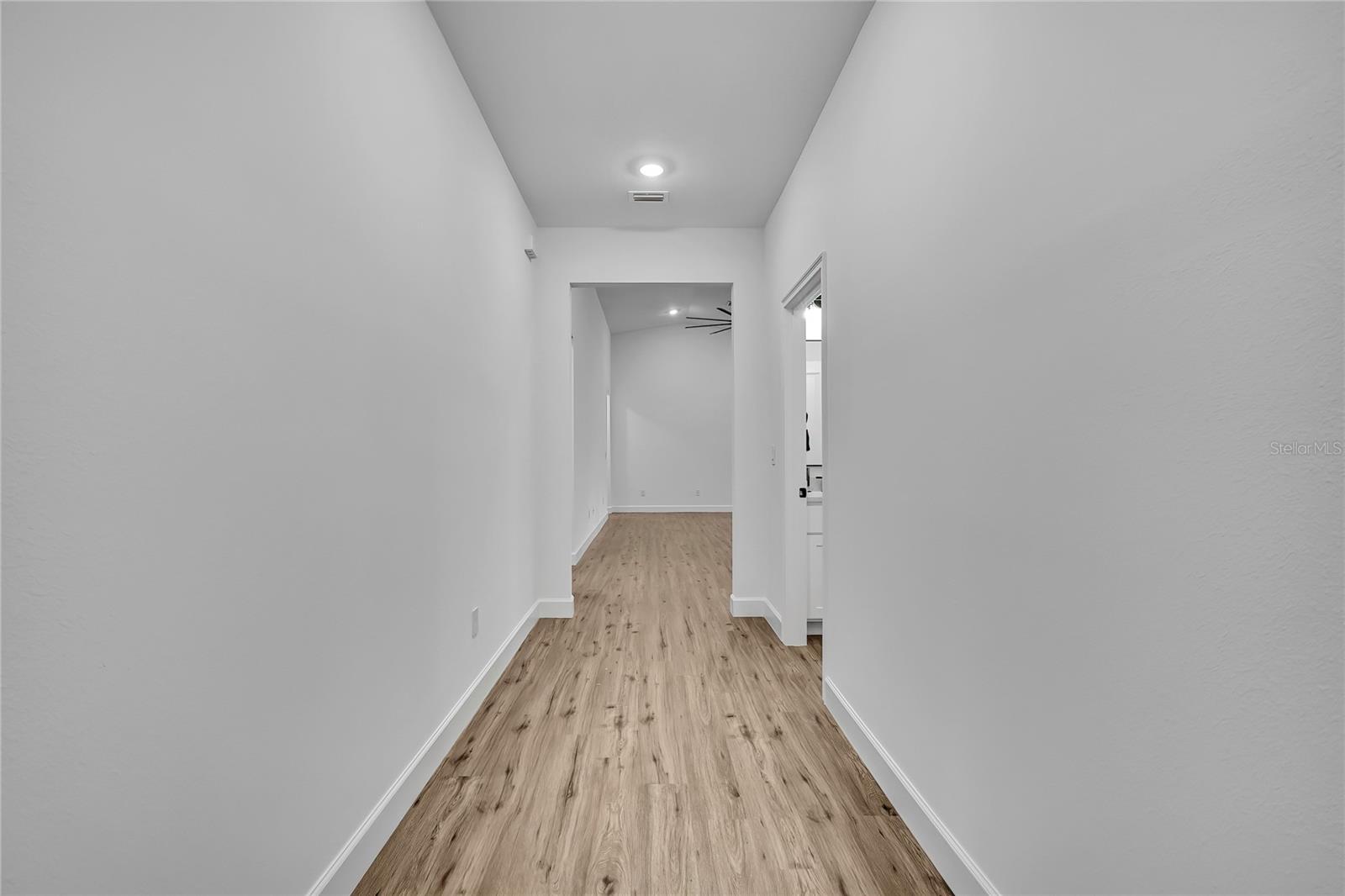 ROYAL HIGHLANDS - Residential