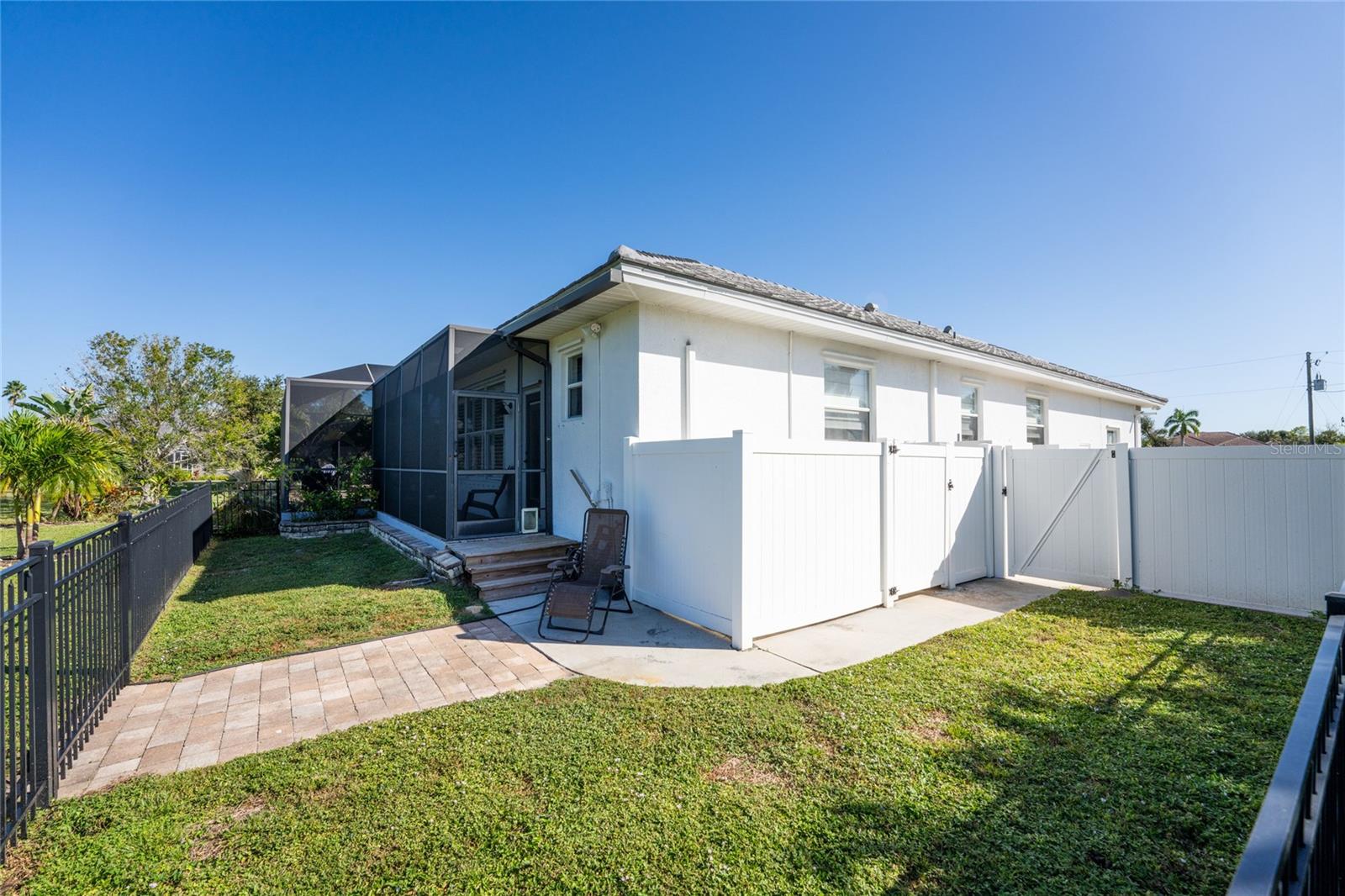 1417 CARSWELL STREET