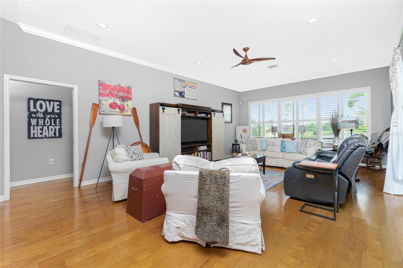 RIVERBEND ESTATE - Residential