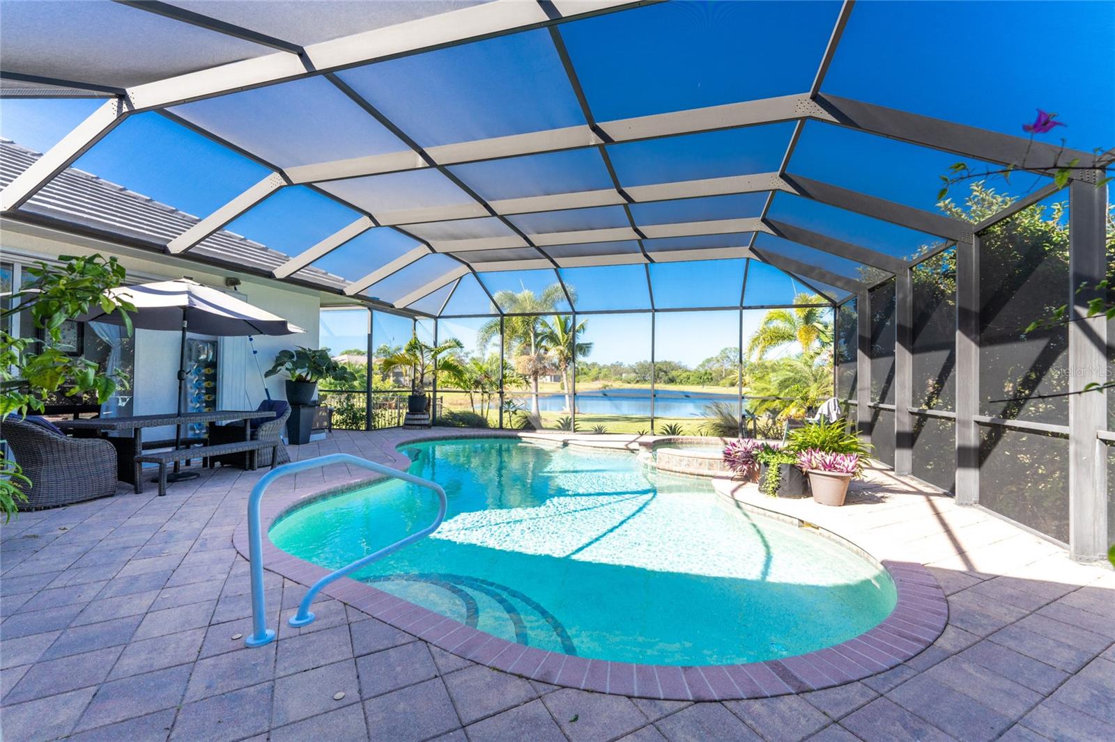 RIVERBEND ESTATE - Residential