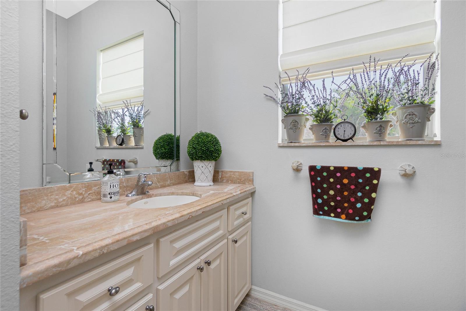 RIVERBEND ESTATE - Residential