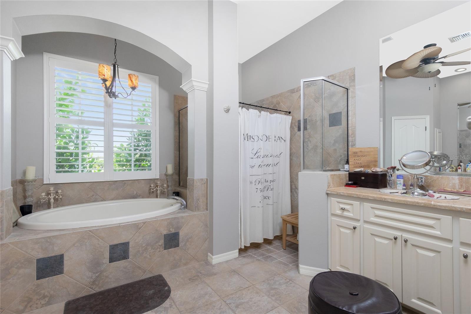 RIVERBEND ESTATE - Residential