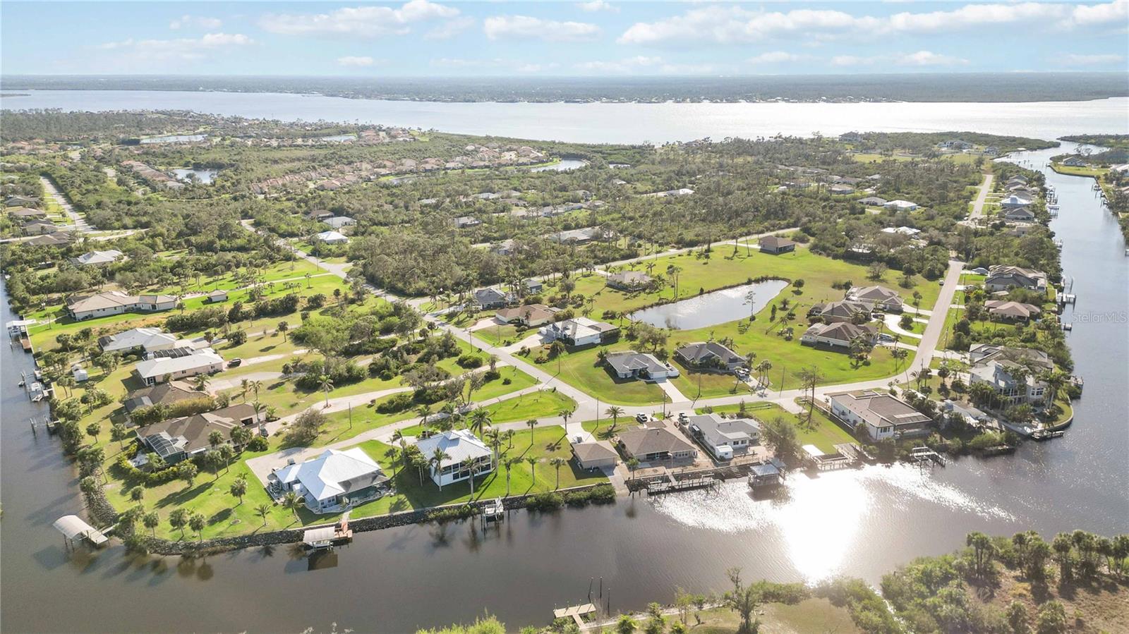 RIVERBEND ESTATE - Residential