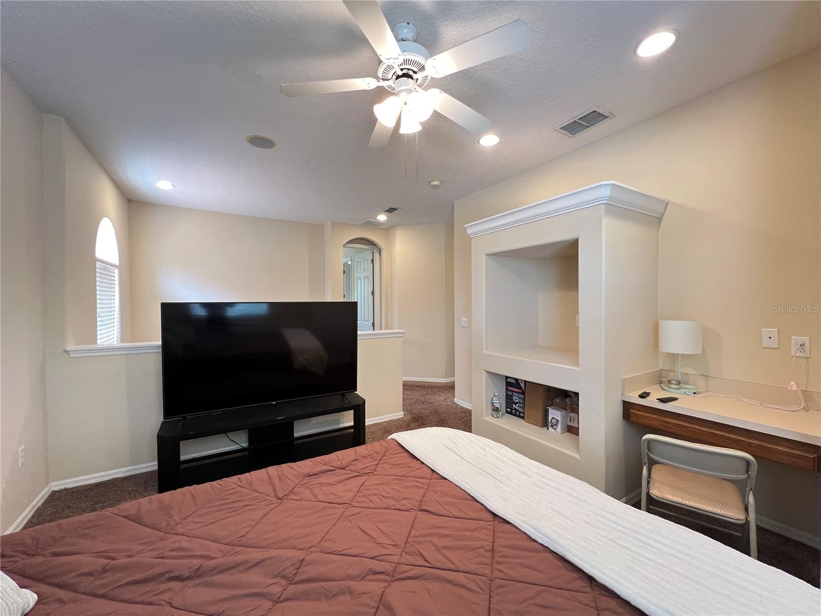 EAGLES NEST AT THE OAKS - Residential