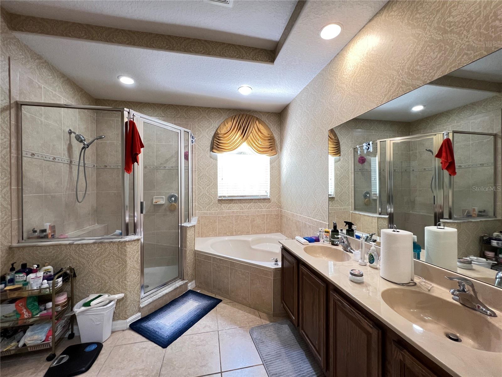 EAGLES NEST AT THE OAKS - Residential