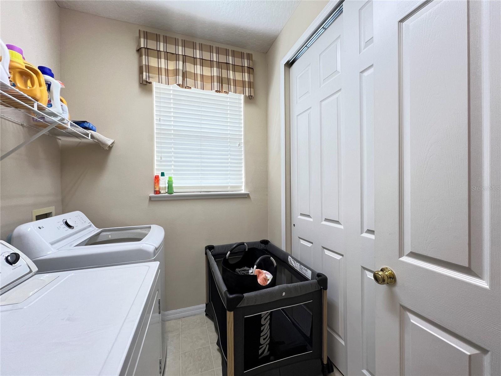 EAGLES NEST AT THE OAKS - Residential