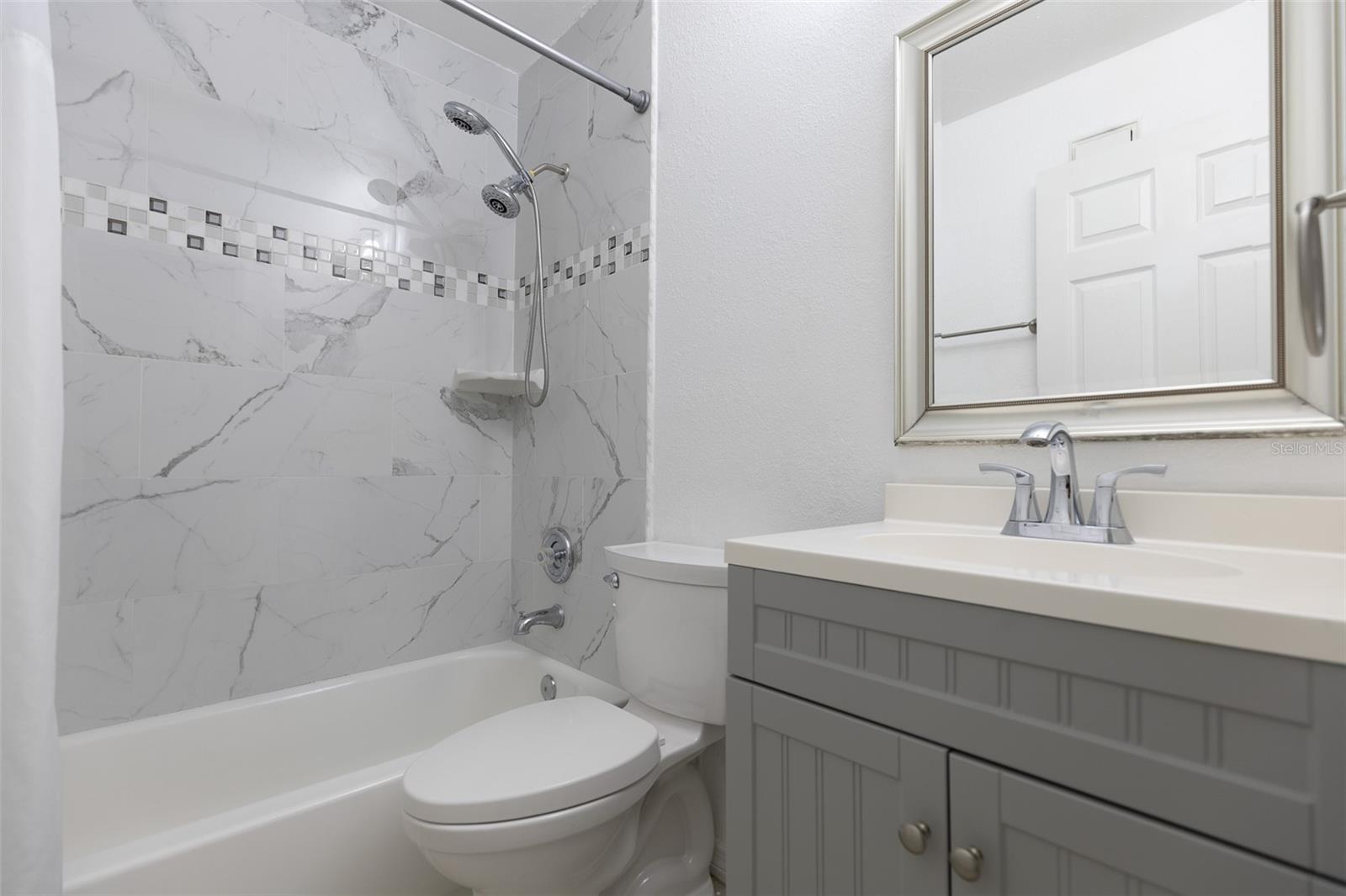 RESERVE AT PERHING OAKS CONDOMINIUM - Residential