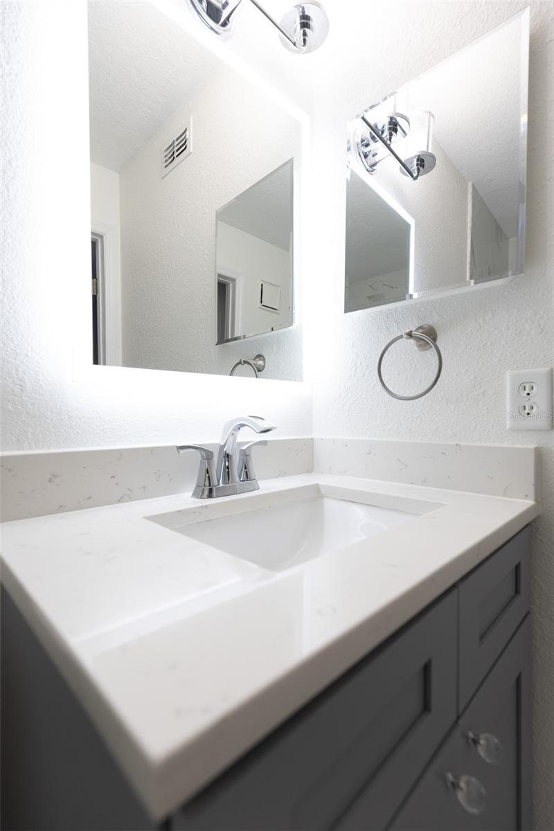 RESERVE AT PERHING OAKS CONDOMINIUM - Residential