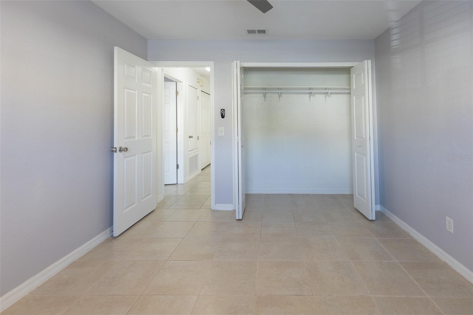 RESERVE AT PERHING OAKS CONDOMINIUM - Residential