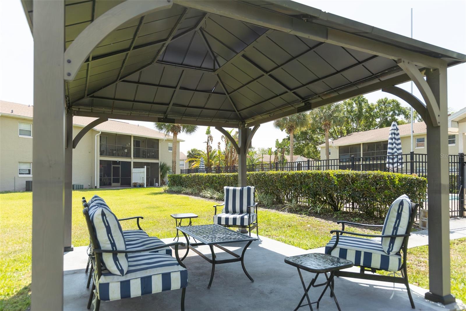 RESERVE AT PERHING OAKS CONDOMINIUM - Residential