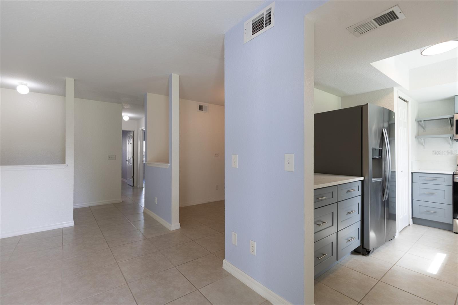 RESERVE AT PERHING OAKS CONDOMINIUM - Residential