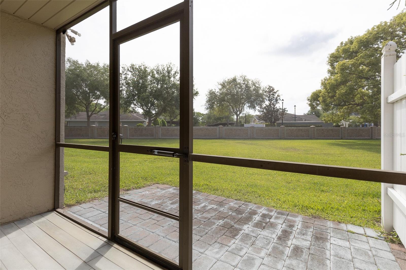 RESERVE AT PERHING OAKS CONDOMINIUM - Residential