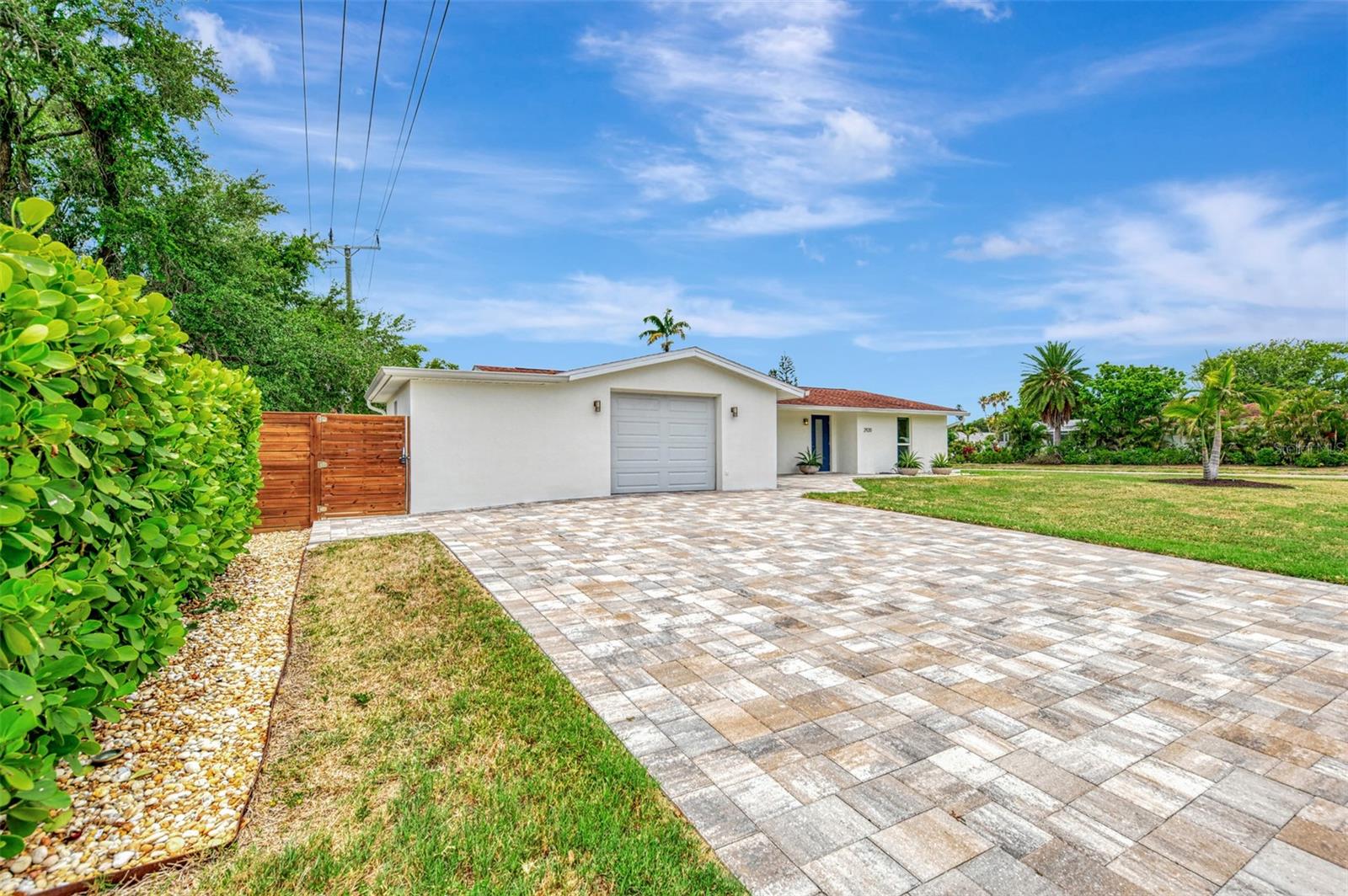 2920 GULF GATE DRIVE