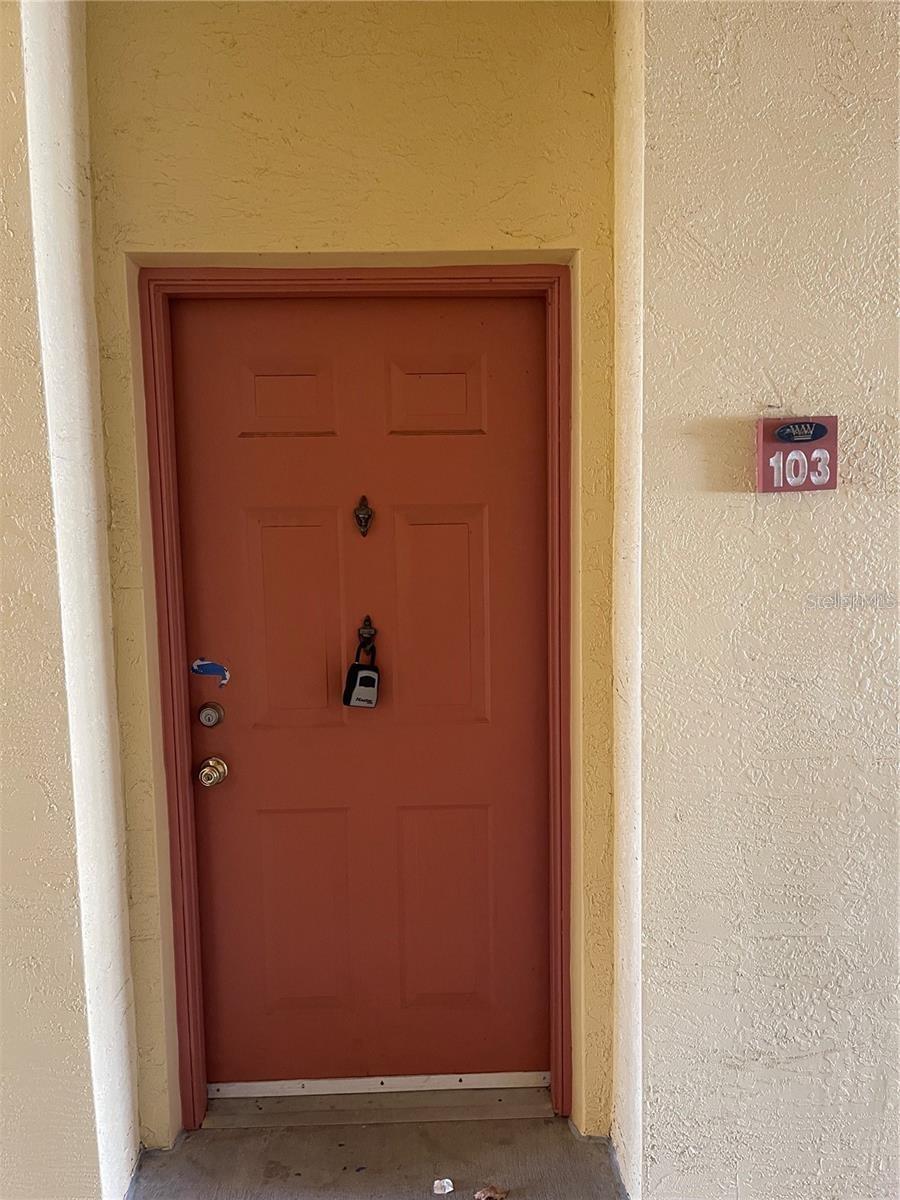 PALMS VILLA RESIDENCES - Residential Lease